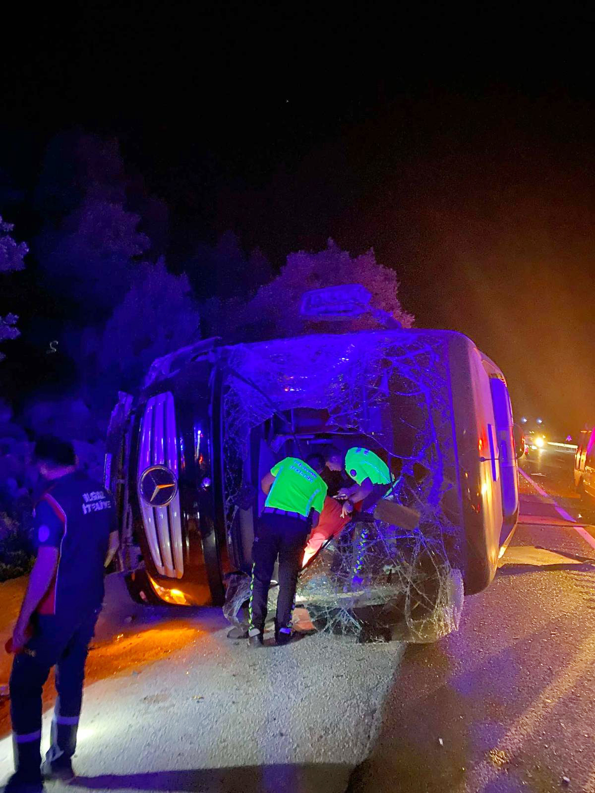 ÇANKIRI (AA) – Çankırı’da yolcu otobüsünün şarampole devrilmesi sonucu 9