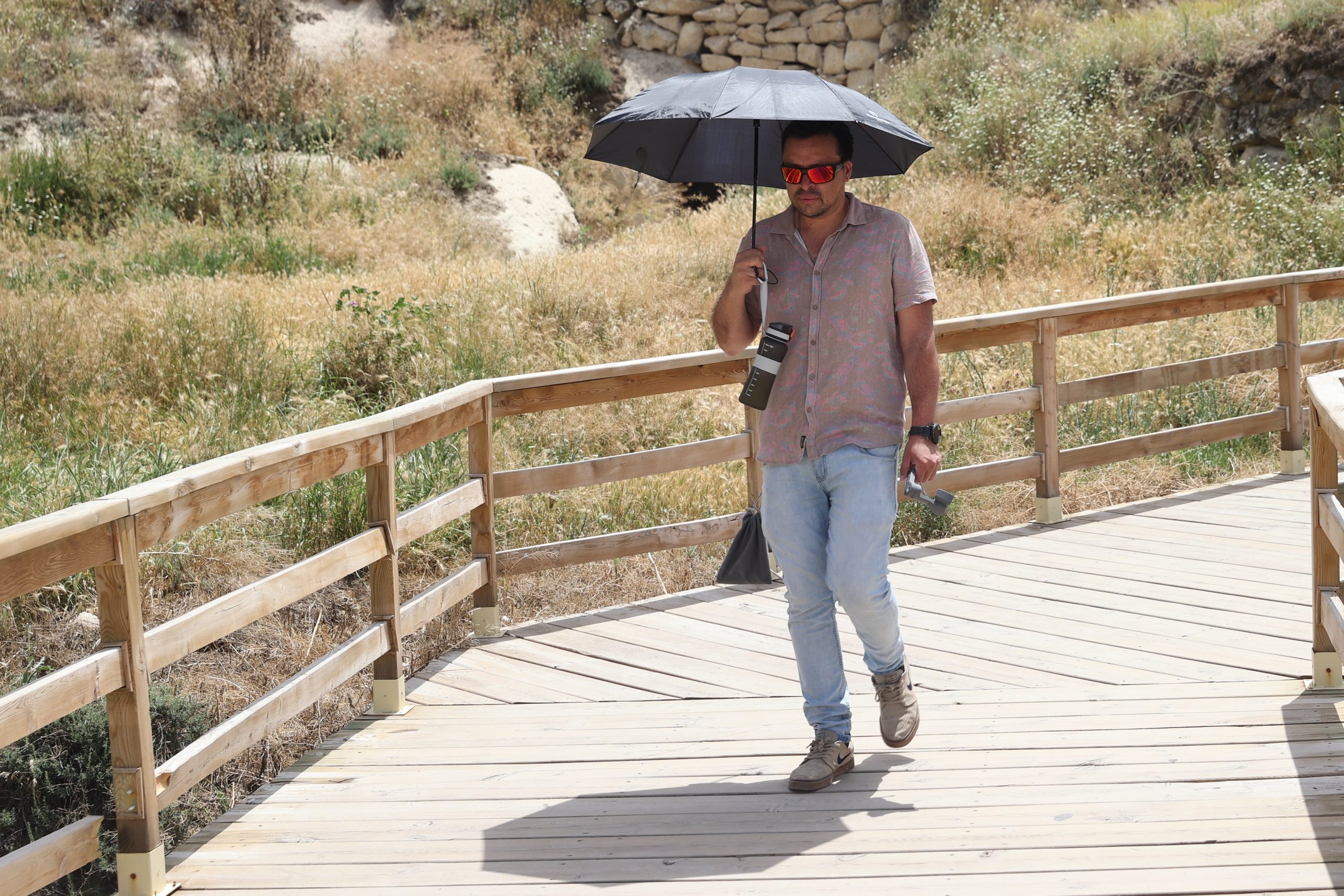 NEVŞEHİR (AA) – Nevşehir'de mevsim normallerinin üzerindeki sıcaklıklar turizm bölgesi