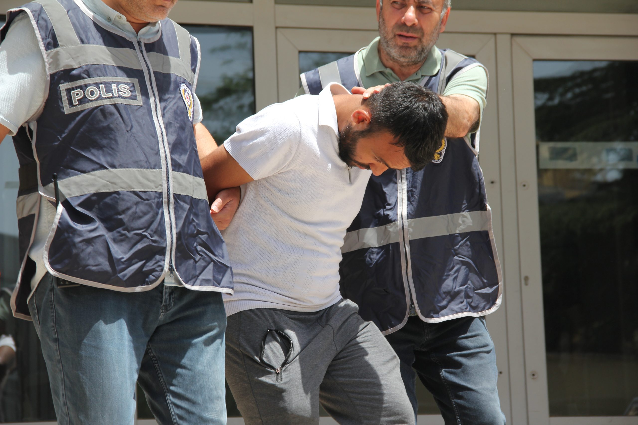 KIRIKKALE (AA) – Kırıkkale'de yaşlı kadının yalnız yaşadığı evinde öldürülmesine