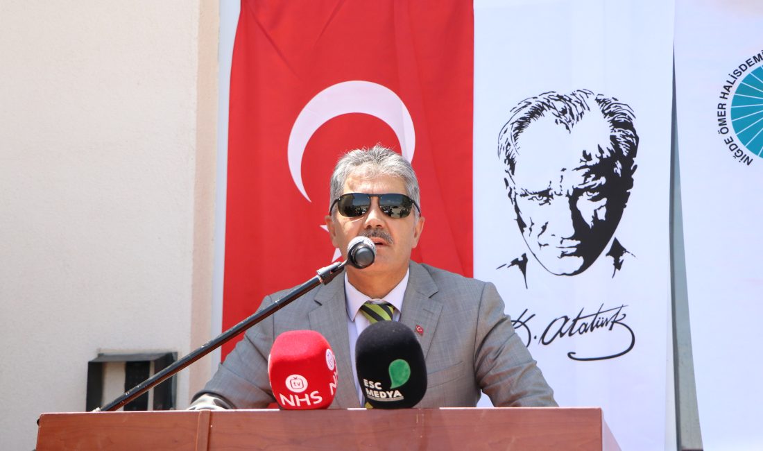 NİĞDE (AA) – Niğde Ömer Haliasdemir Üniversitesinde arıcılık konusunda eğitim