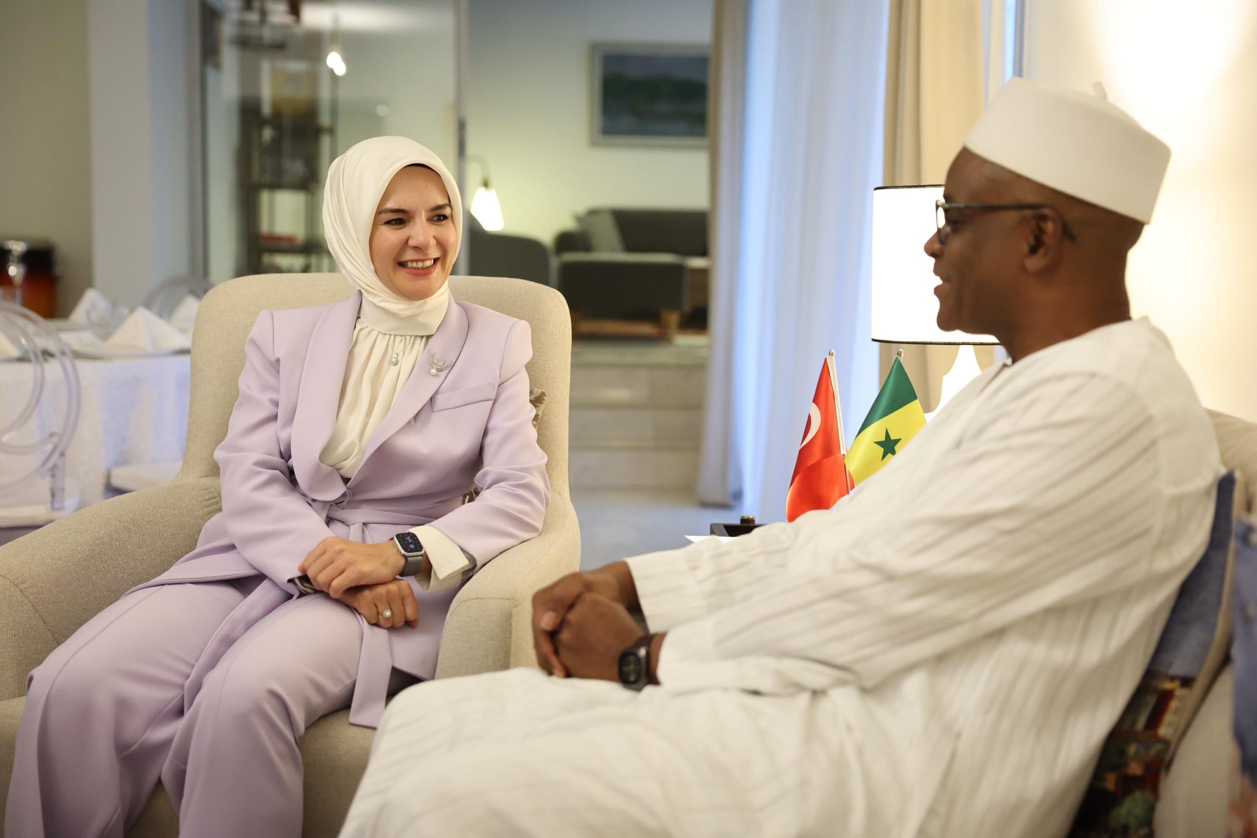 - Göktaş, Senegal Aile ve Dayanışma Bakanı Maimouna Dieye ve