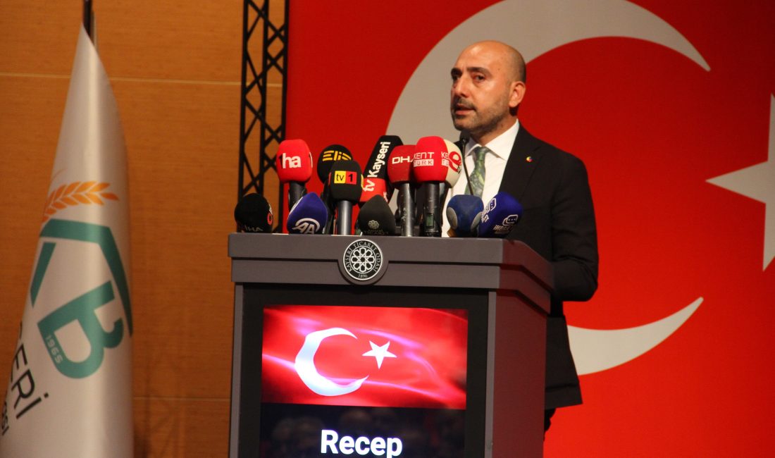 - "Tüm milleti yüreğinden hançerleyen o siyonist, o soykırımcı katil
