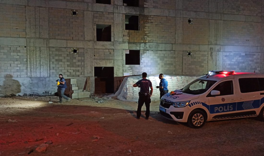 ANKARA (AA) – Ankara'nın Kahramankazan ilçesinde inşaatın 6. katından düşen