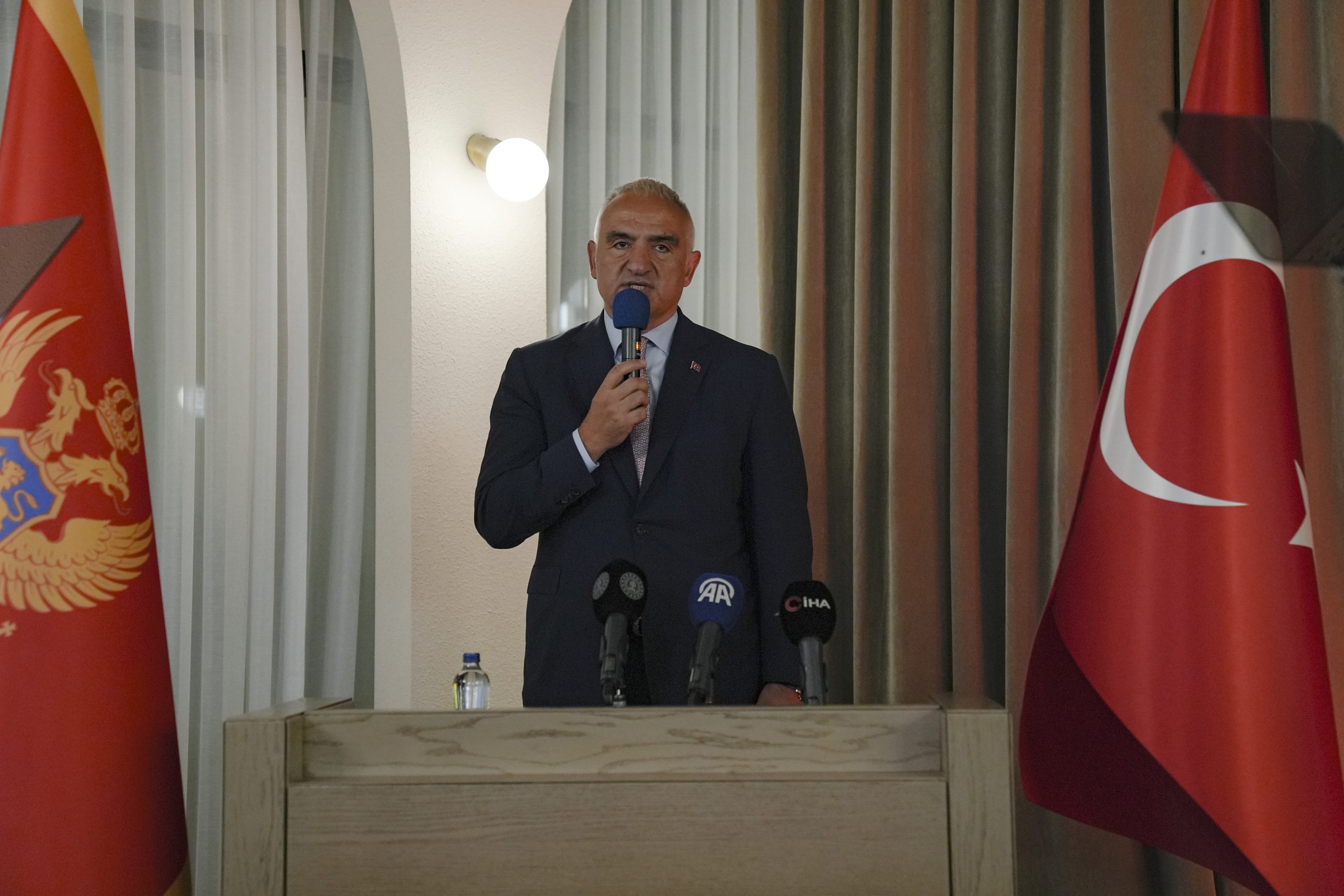 ANKARA (AA) – Karadağ'ın Ankara Büyükelçiliğinin ev sahipliğinde Karadağ Devlet