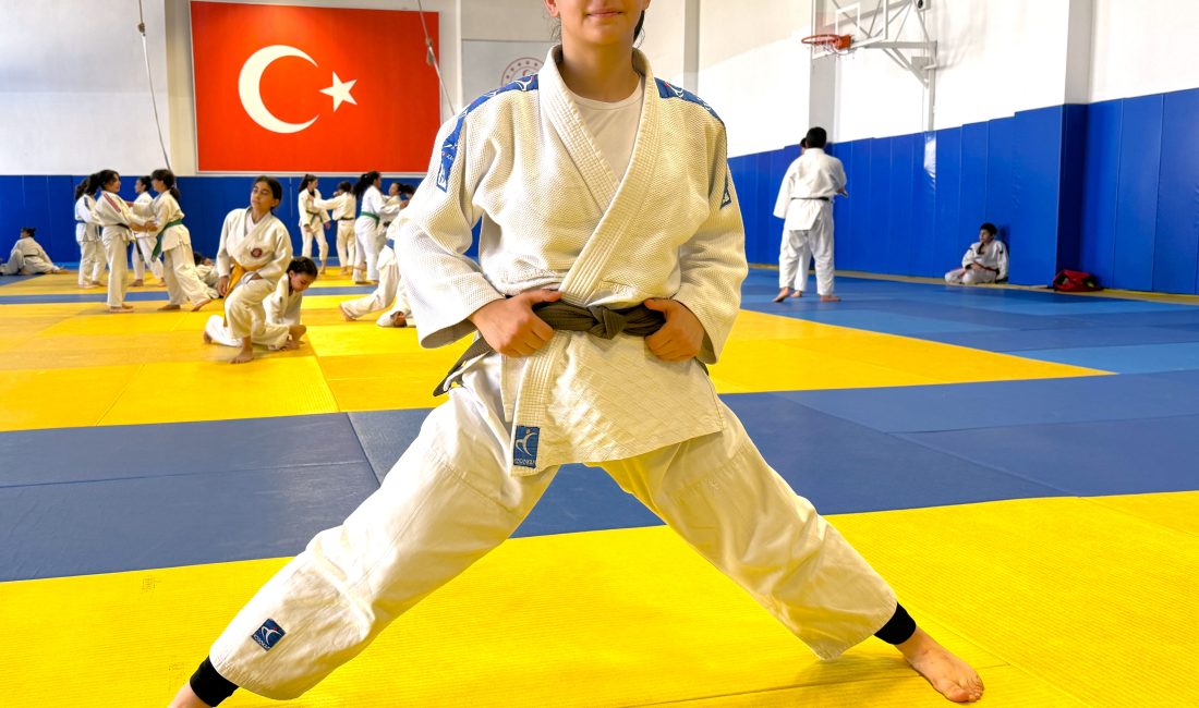 AKSARAY (AA) – ZEKERİYA KARADAVUT – Türkiye Kuraş Şampiyonu ve