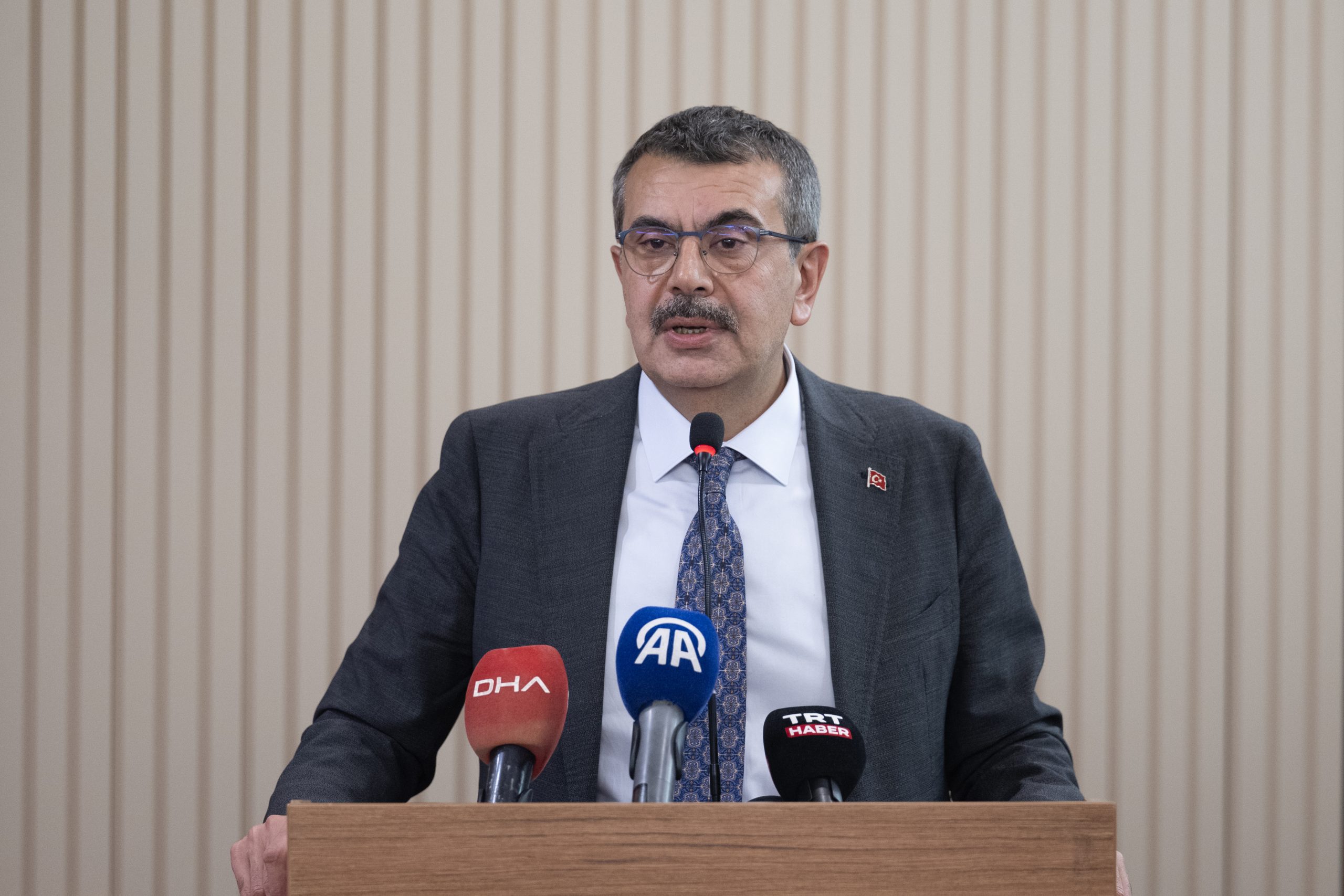 - "(Türkiye Yüzyılı Maarif Modeli) Biz bu modelle birlikte istiyoruz