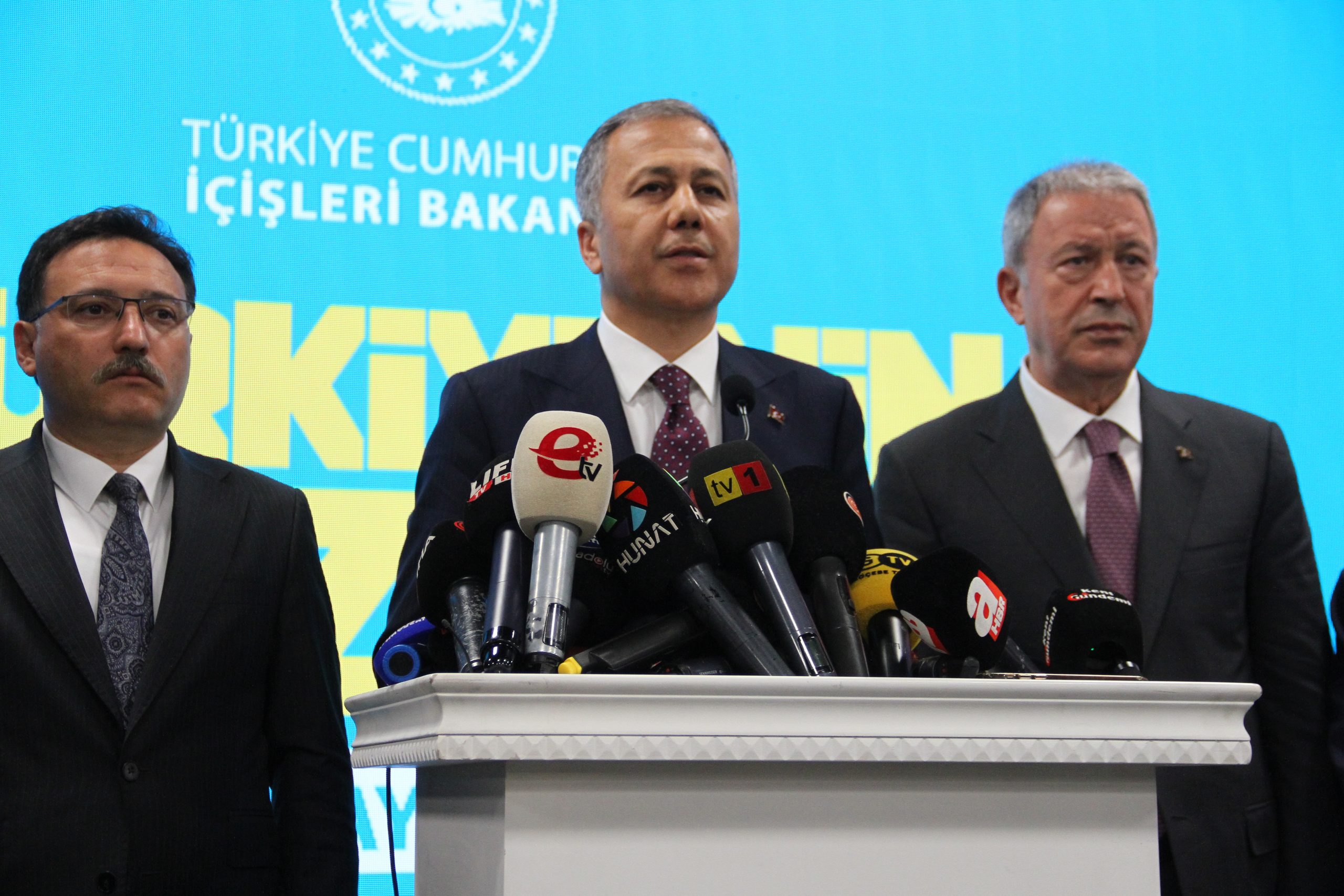 KAYSERİ (AA) – İçişleri Bakanı Ali Yerlikaya, Kayseri'de Suriye uyruklu