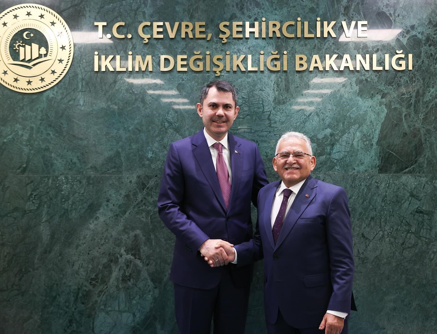 KAYSERİ (AA) – Kayseri Büyükşehir Belediye Başkanı Memduh Büyükkılıç, beraberindeki