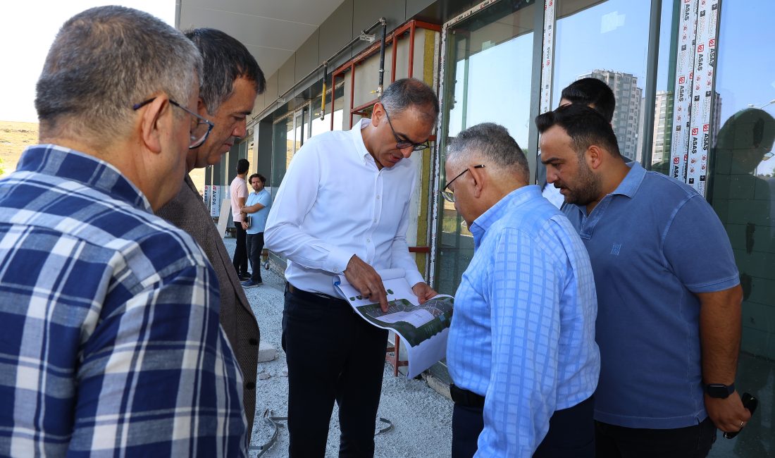 KAYSERİ (AA) – Kayseri Büyükşehir Belediye Başkanı Memduh Büyükkılıç, Talas