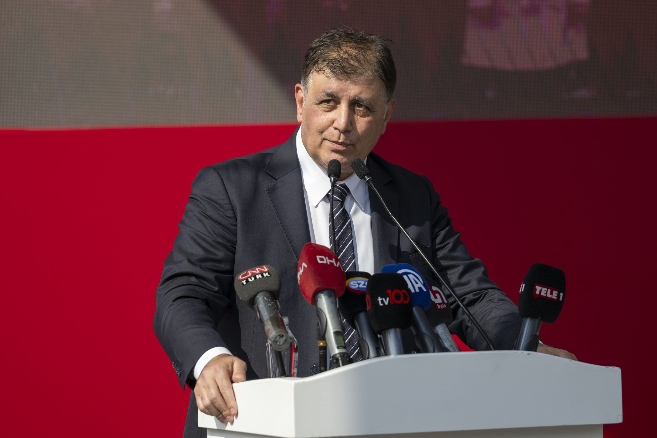 ANKARA (AA) – İstanbul Büyükşehir Belediye Başkanı Ekrem İmamoğlu, Ankara