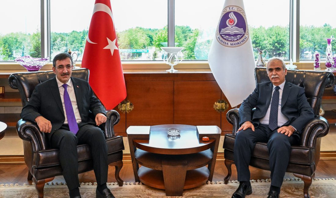 ANKARA (AA) – Cumhurbaşkanı Yardımcısı Cevdet Yılmaz, Anayasa Mahkemesi Başkanı
