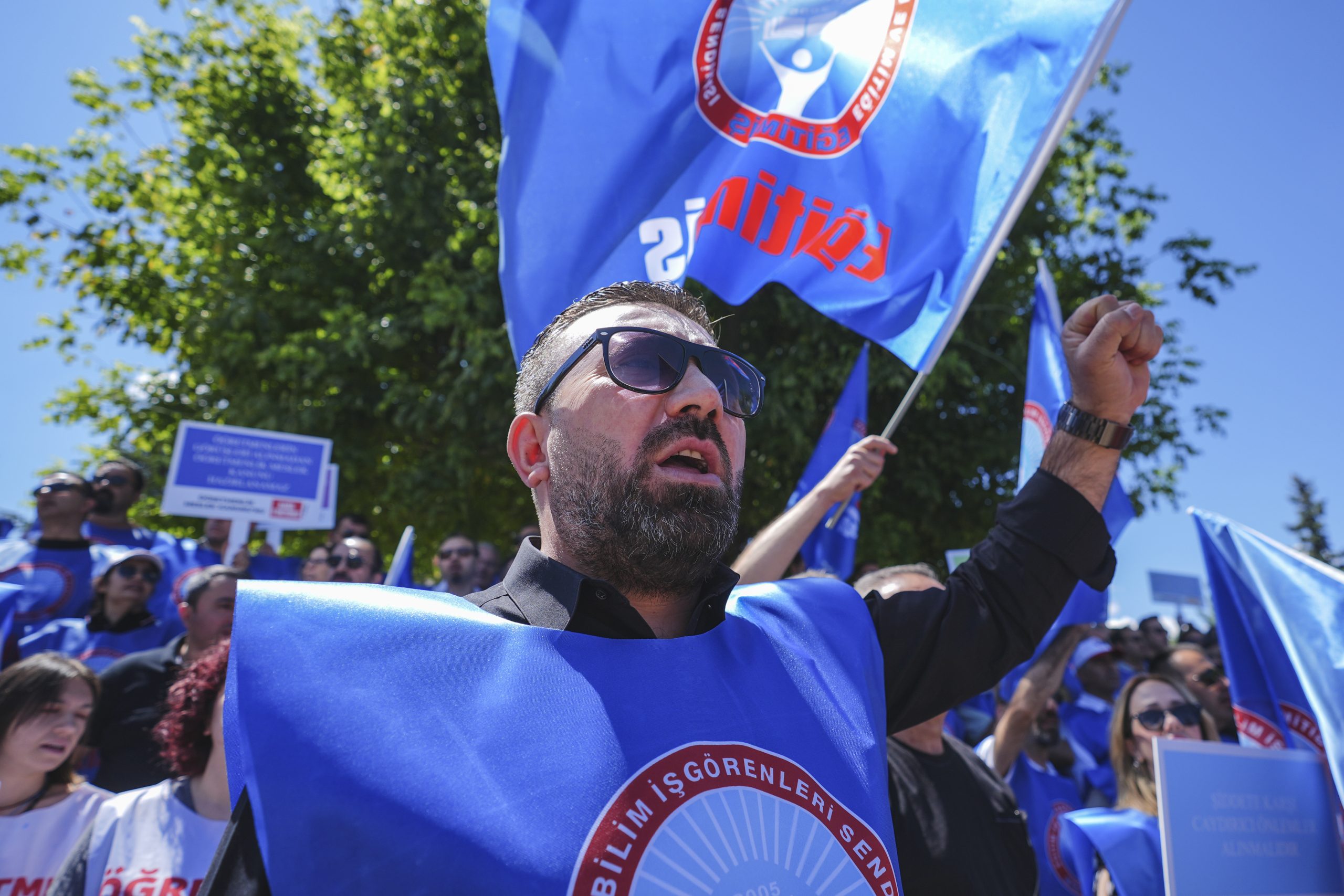 ANKARA (AA) – Eğitim ve Bilim İşgörenleri Sendikası (Eğitim-İş), TBMM