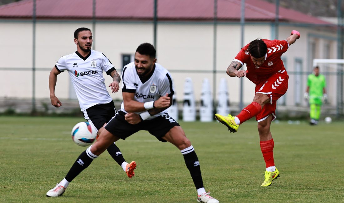 - EMS Yapı Sivasspor: 1 - Neftçi Bakü: 2