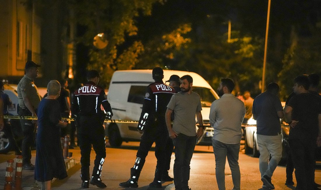 ANKARA (AA) – Eski bakanlardan Abdüllatif Şener'in oğlu Bedirhan Şener,