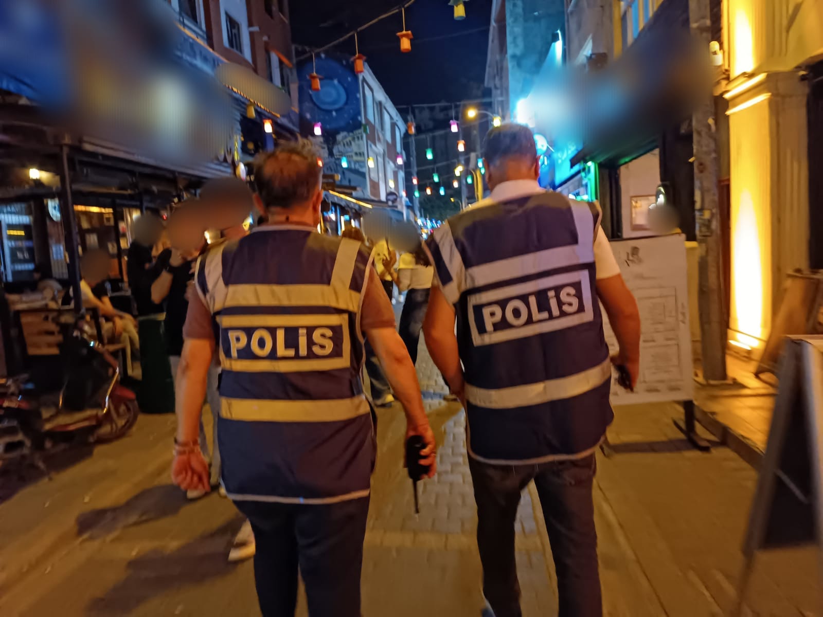 ESKİŞEHİR (AA) – Eskişehir İl Emniyet Müdürlüğü ekipleri huzur uygulaması