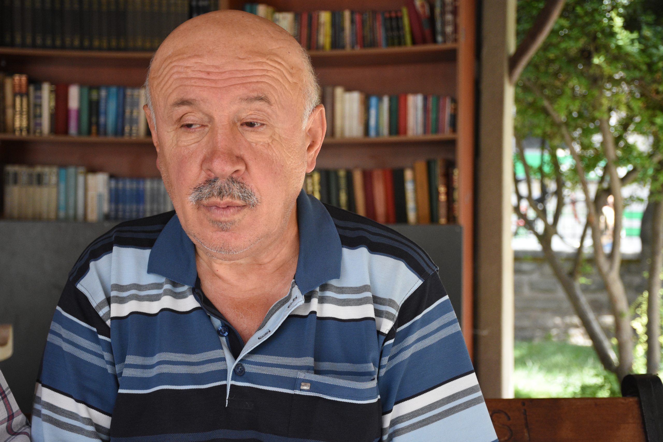 KONYA (AA) – ZEHRA MELEK ÇAT – Konya'da kasetten dinleyerek