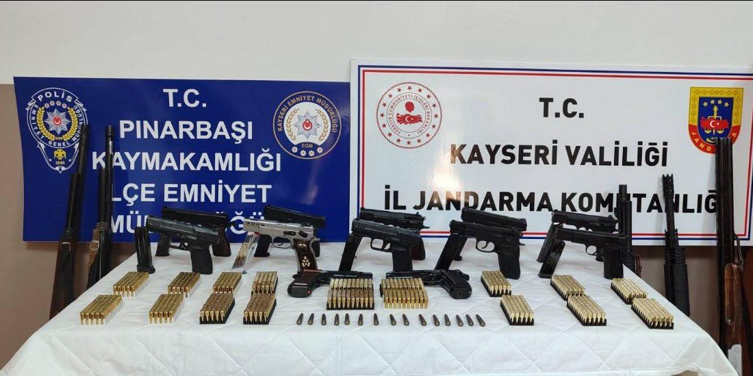 KAYSERİ (AA) – Kayseri'nin Pınarbaşı ilçesinde bir düğünde havaya ateş