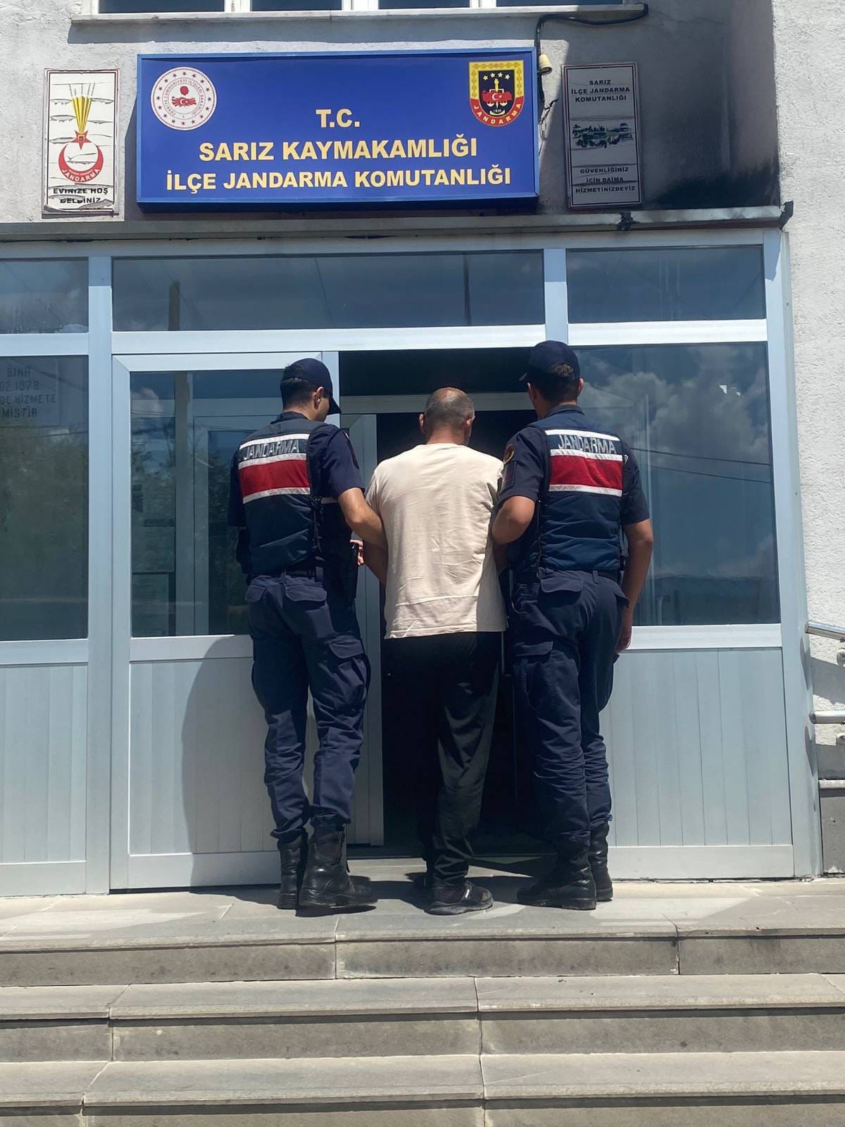 KAYSERİ (AA) – Kayseri'de haklarında kesinleşmiş hapis cezası bulunan 3