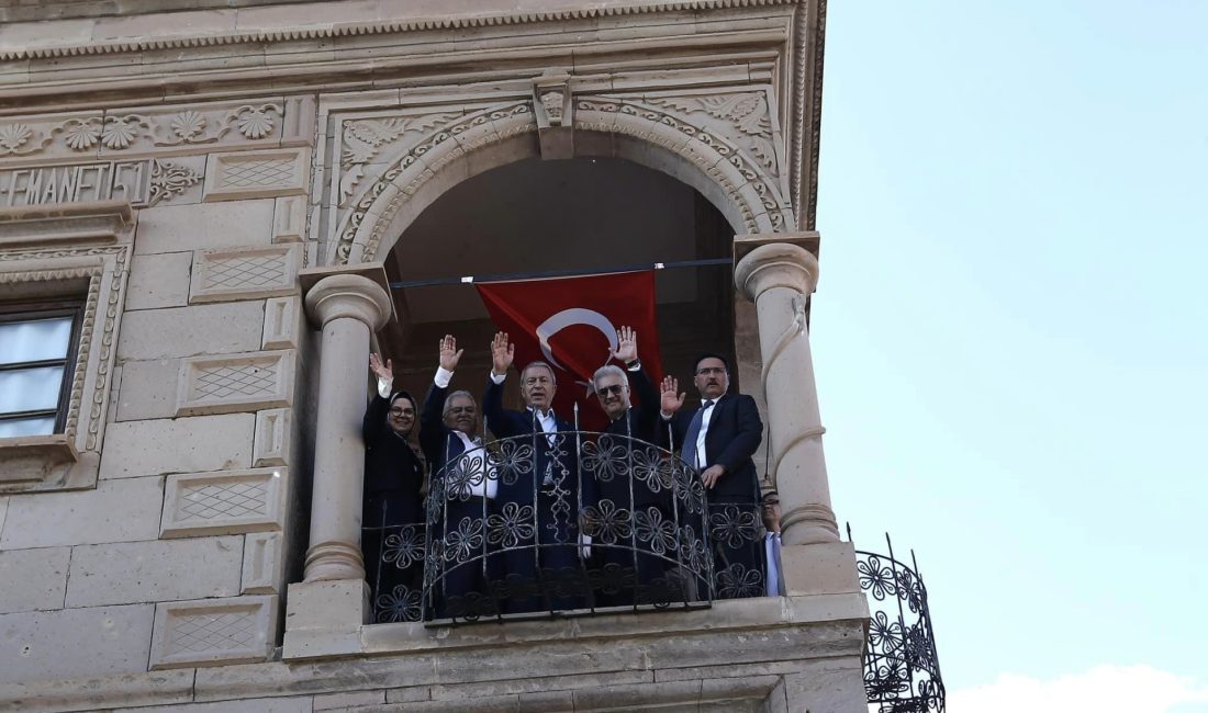KAYSERİ (AA) – Kayseri Büyükşehir Belediyesi, ilçelere fırın ve tandır