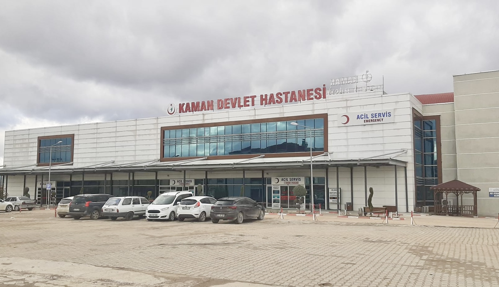 KIRŞEHİR (AA) – Kırşehir'in Kaman ilçesinde serinlemek için Hirfanlı Baraj