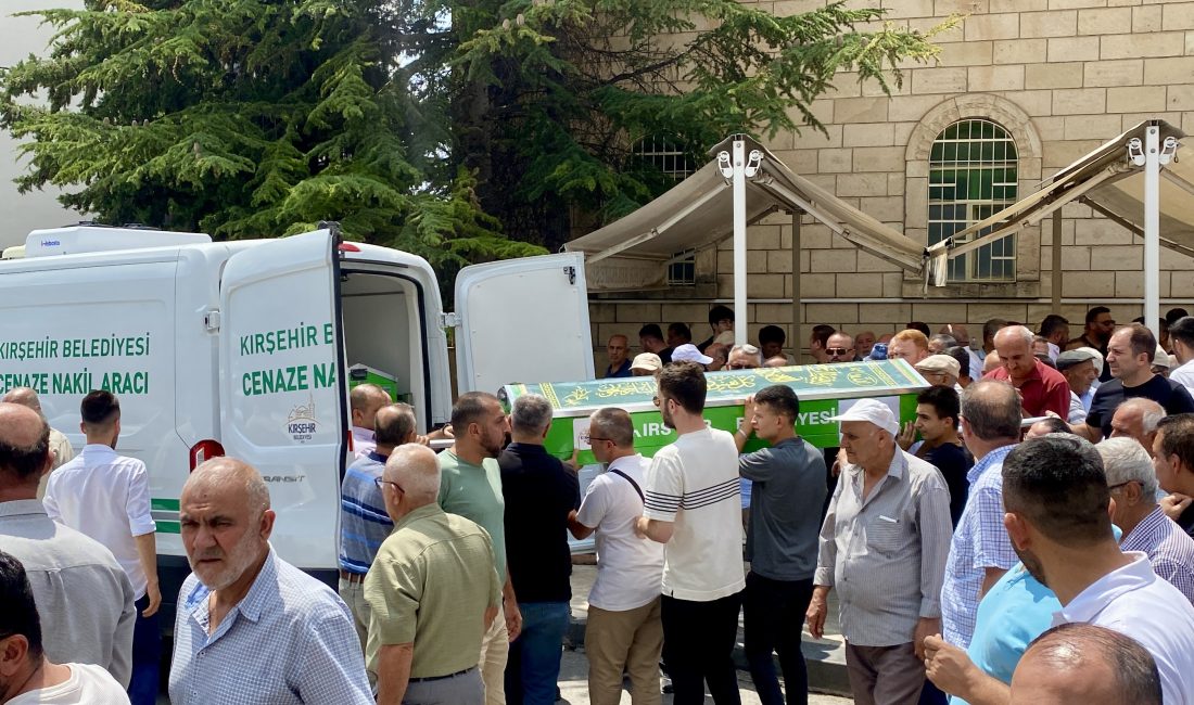 KIRŞEHİR (AA) – Kırşehir'de alacak verecek meselesinden çıkan silahlı kavgada