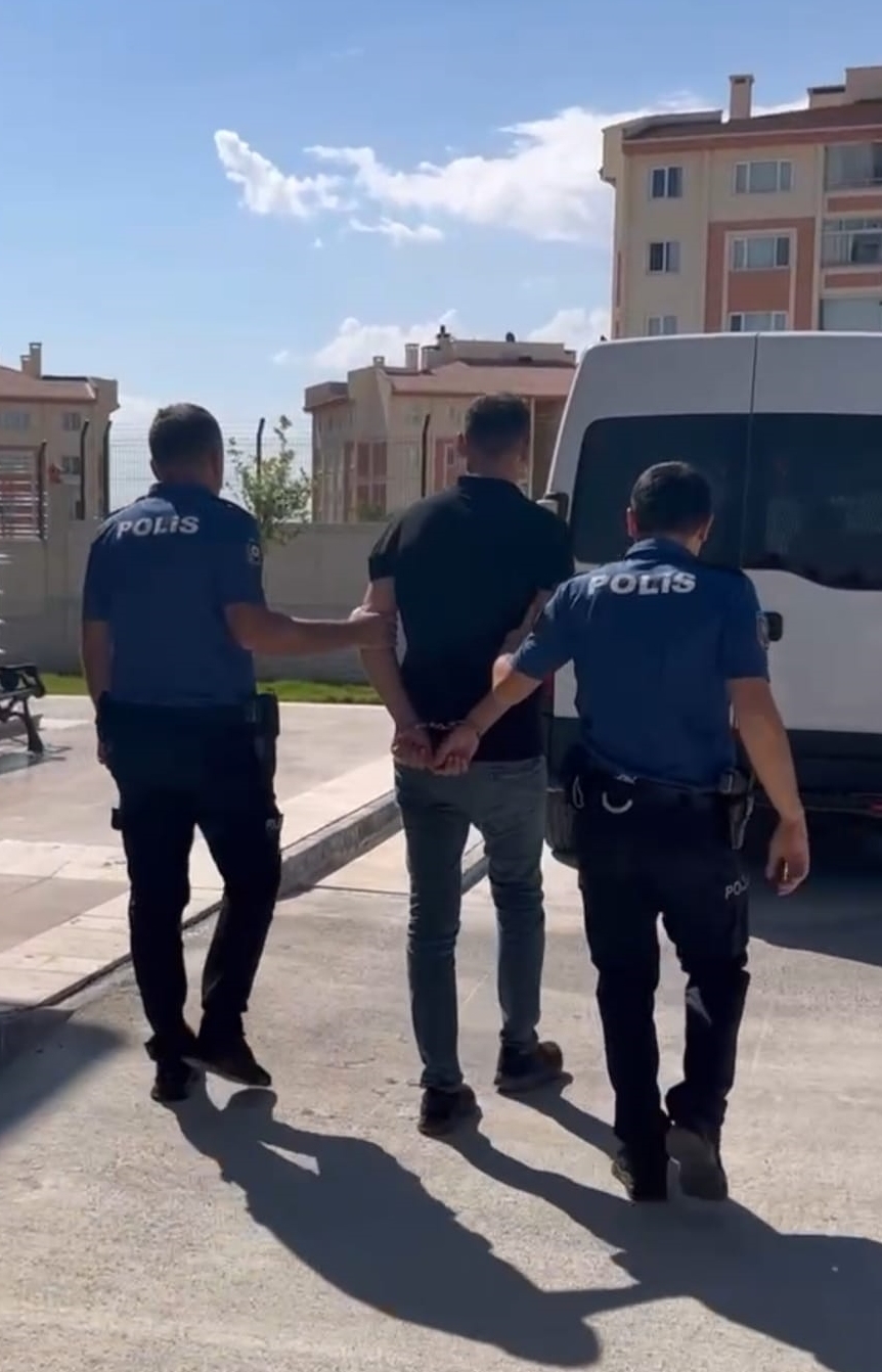 KONYA (AA) – Konya'nın Meram ilçesinde düğünde havaya ateş açtığı