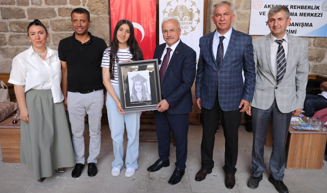 AKSARAY (AA) – Aksaray'da LGS'de 500 tam puan alan 6