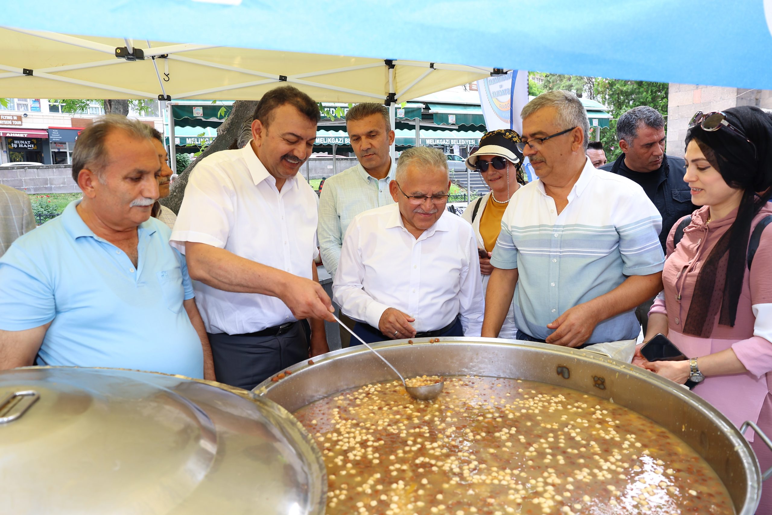 KAYSERİ (AA) – Kayseri Valisi Gökmen Çiçek ve Büyükşehir Belediye