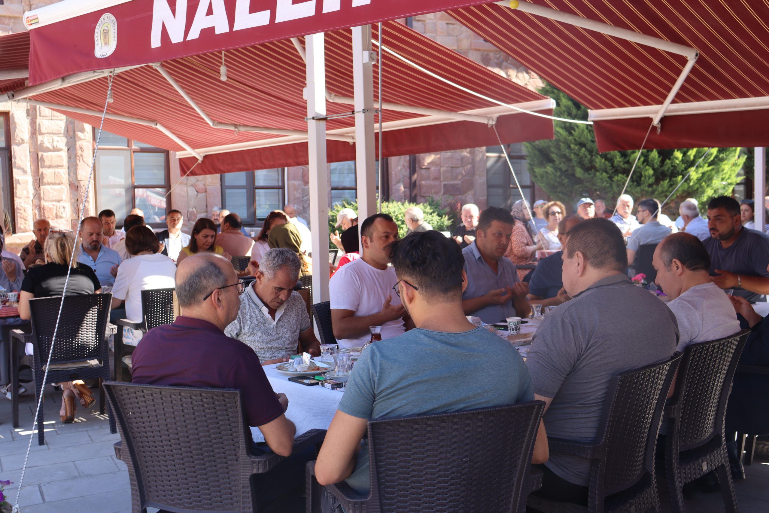 ANKARA (AA) – Ankara'nın Nallıhan ilçesi Belediye Başkanı Ertunç Güngör,