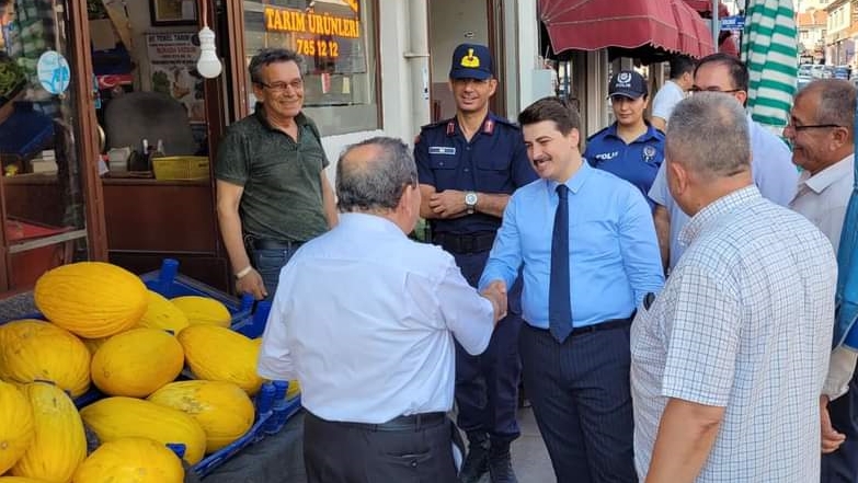 ANKARA (AA) – Ankara'nın Nallıhan Kaymakamı Semih Doğanoğlu, ilçe esnafını