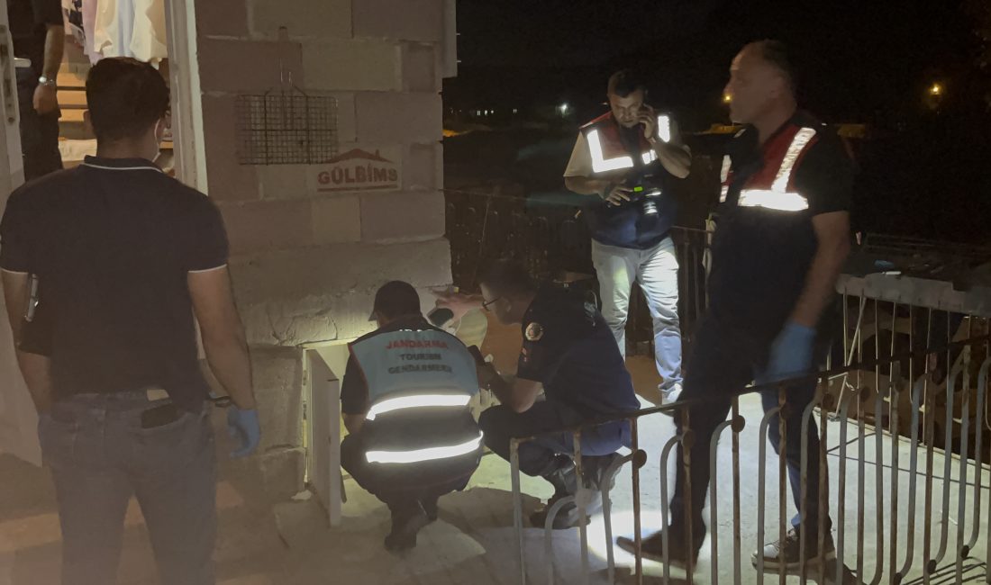 NEVŞEHİR (AA) – Nevşehir'in Ürgüp ilçesinde yeni aldığı evdeki kiracısını