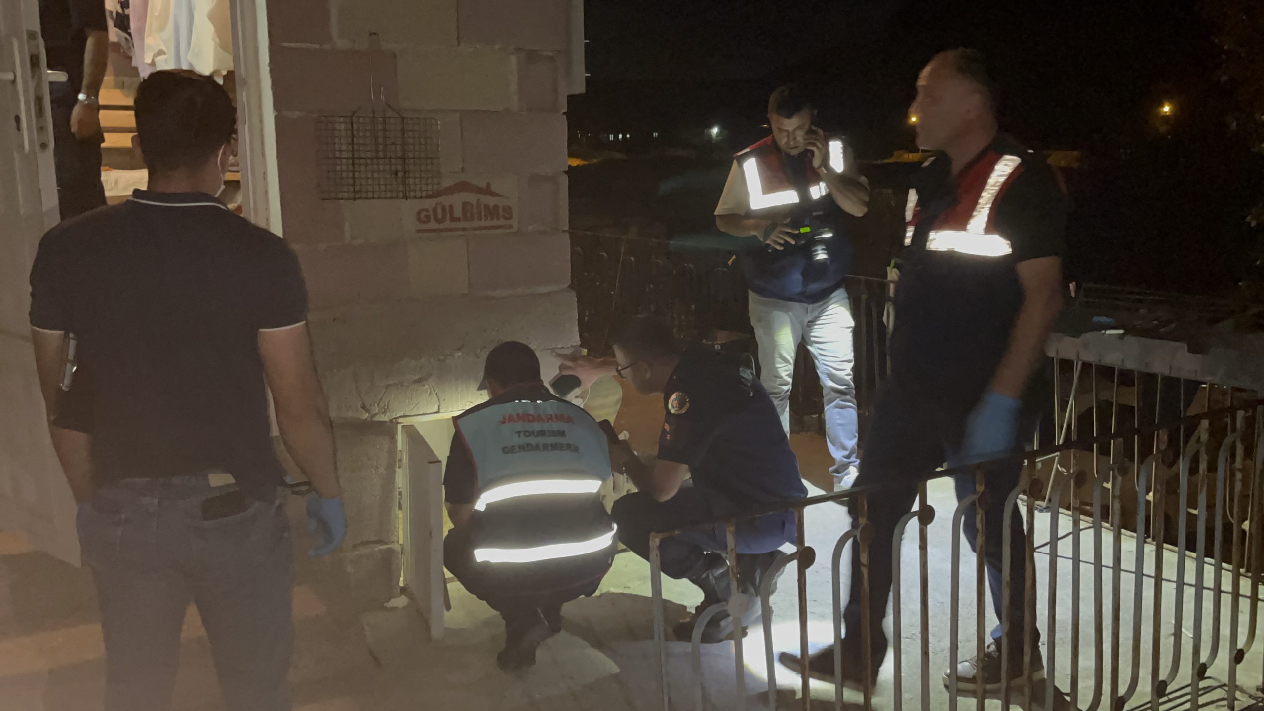 NEVŞEHİR (AA) – Nevşehir'in Ürgüp ilçesinde yeni aldığı evdeki kiracısını