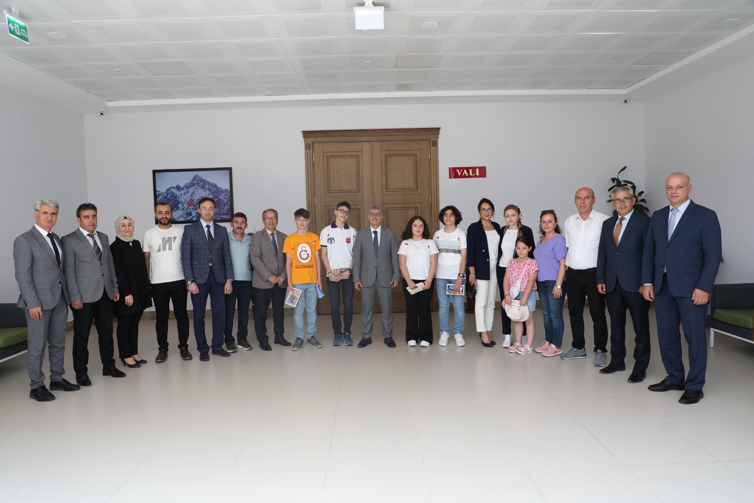 NİĞDE (AA) – Niğde Valisi Cahit Çelik, Liselere Geçiş Sistemi