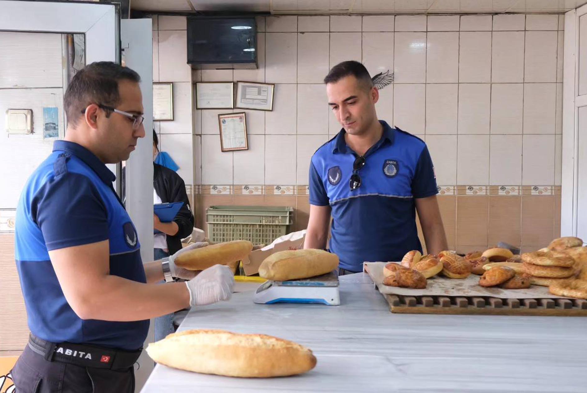 YOZGAT (AA) – Sorgun Belediyesi Zabıta Müdürlüğü ekipleri, ilçede faaliyet