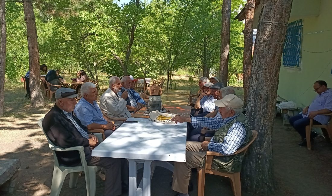 SİVAS (AA) – Sivas'ın Suşehri ilçesinde muharrem ayı dolayısıyla vatandaşlara