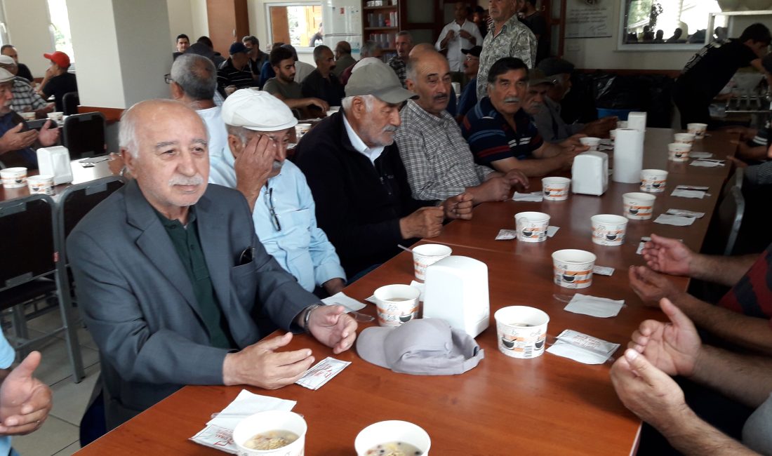 SİVAS (AA) – Sivas'ın Ulaş ilçesinde muharrem ayı dolayısıyla vatandaşlara