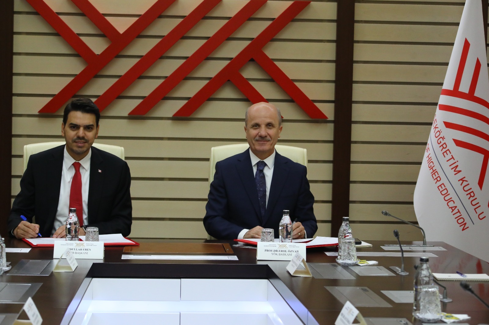 - Türkiye'de lisans ve lisansüstü programlarda azami iki yarıyıl eğitim