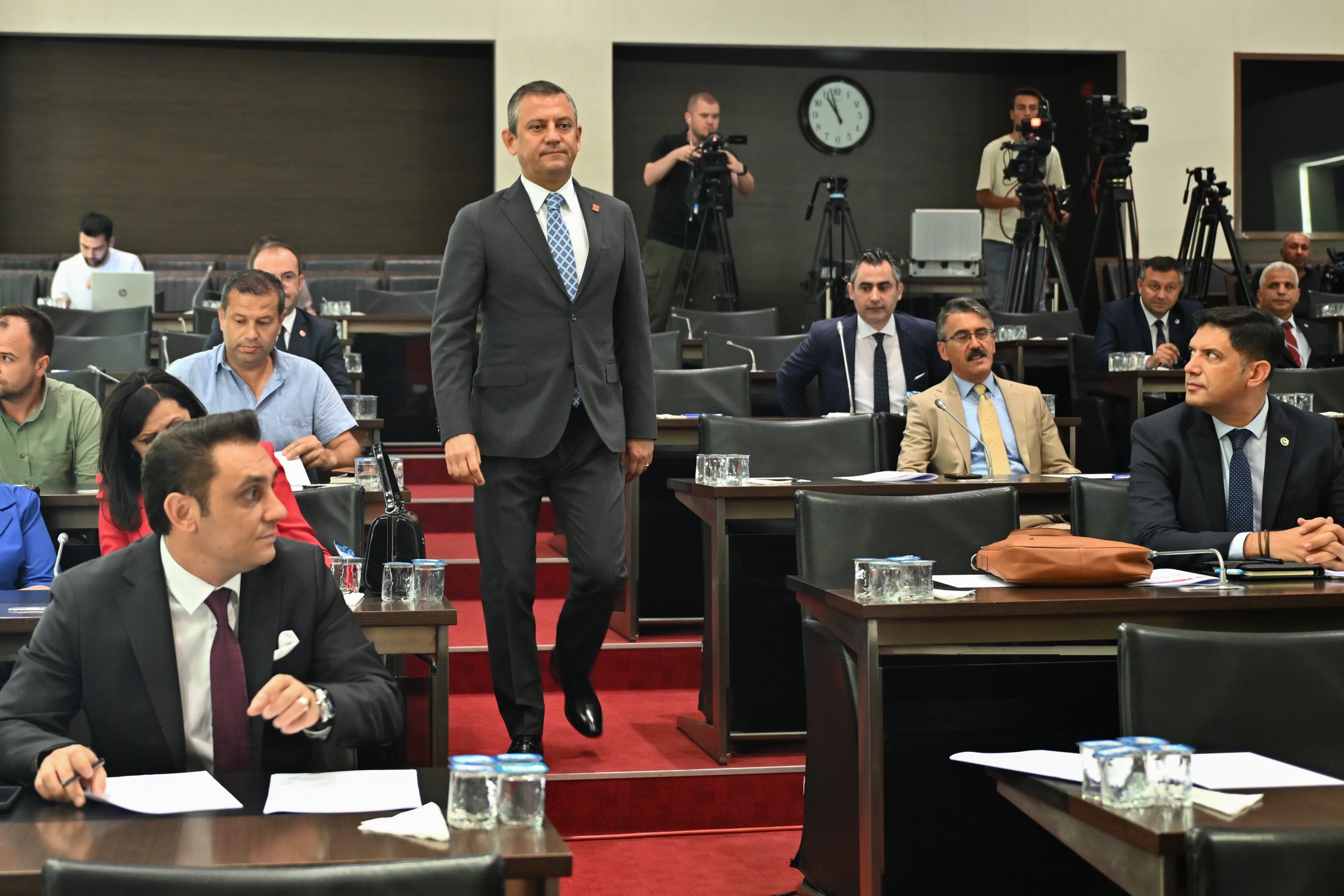 ANKARA (AA) – CHP Genel Başkanı Özgür Özel, Öğretmenlik Mesleği