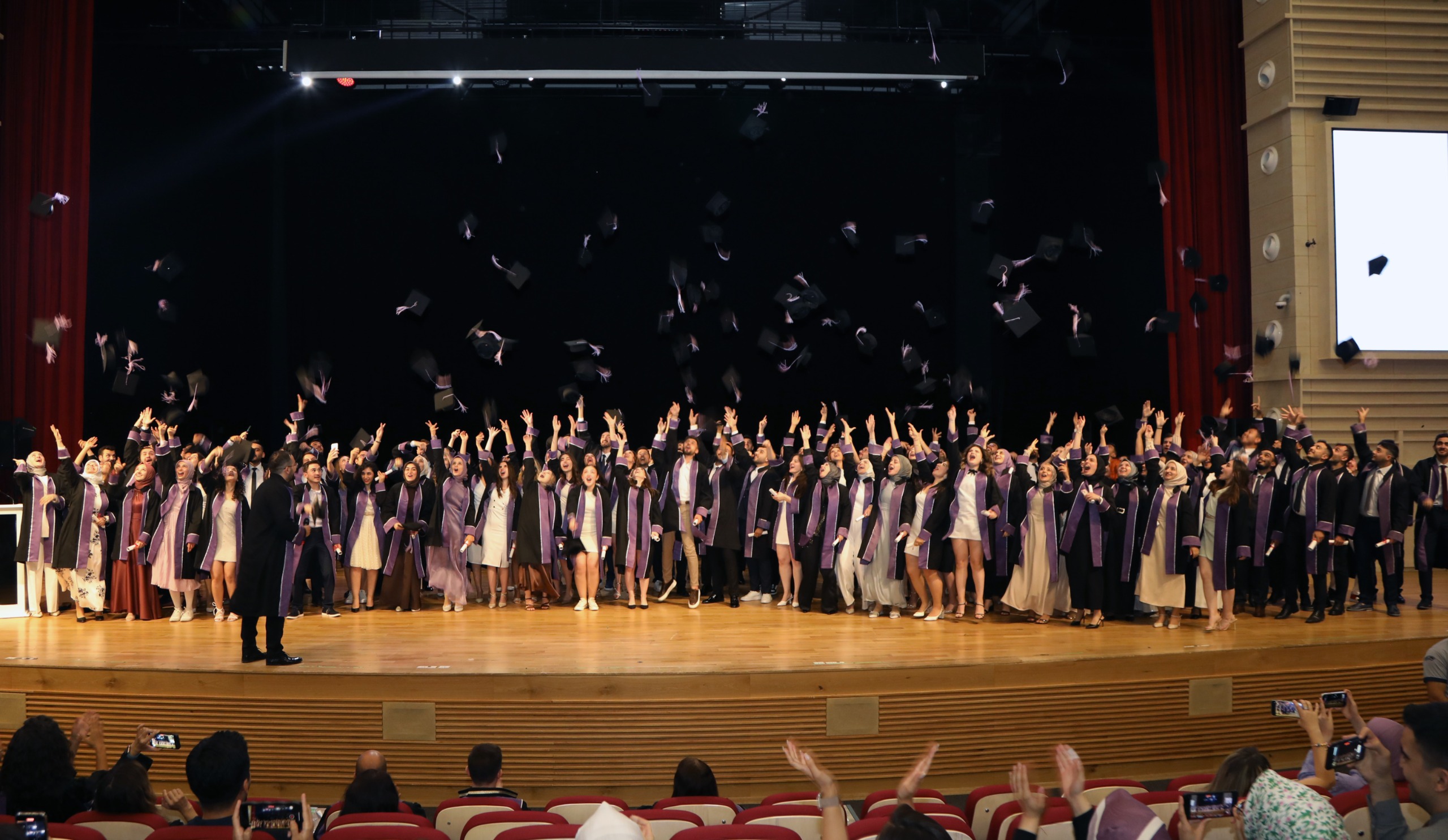 KAYSERİ (AA) – Erciyes Üniversitesi (ERÜ) Diş Hekimliği Fakültesi 2023-2024