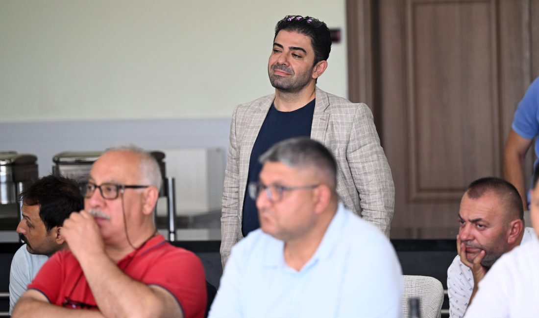 - "Bu çağırıyı yeniliyorum. Ben artık yönetmek istemiyorum. Ben genel