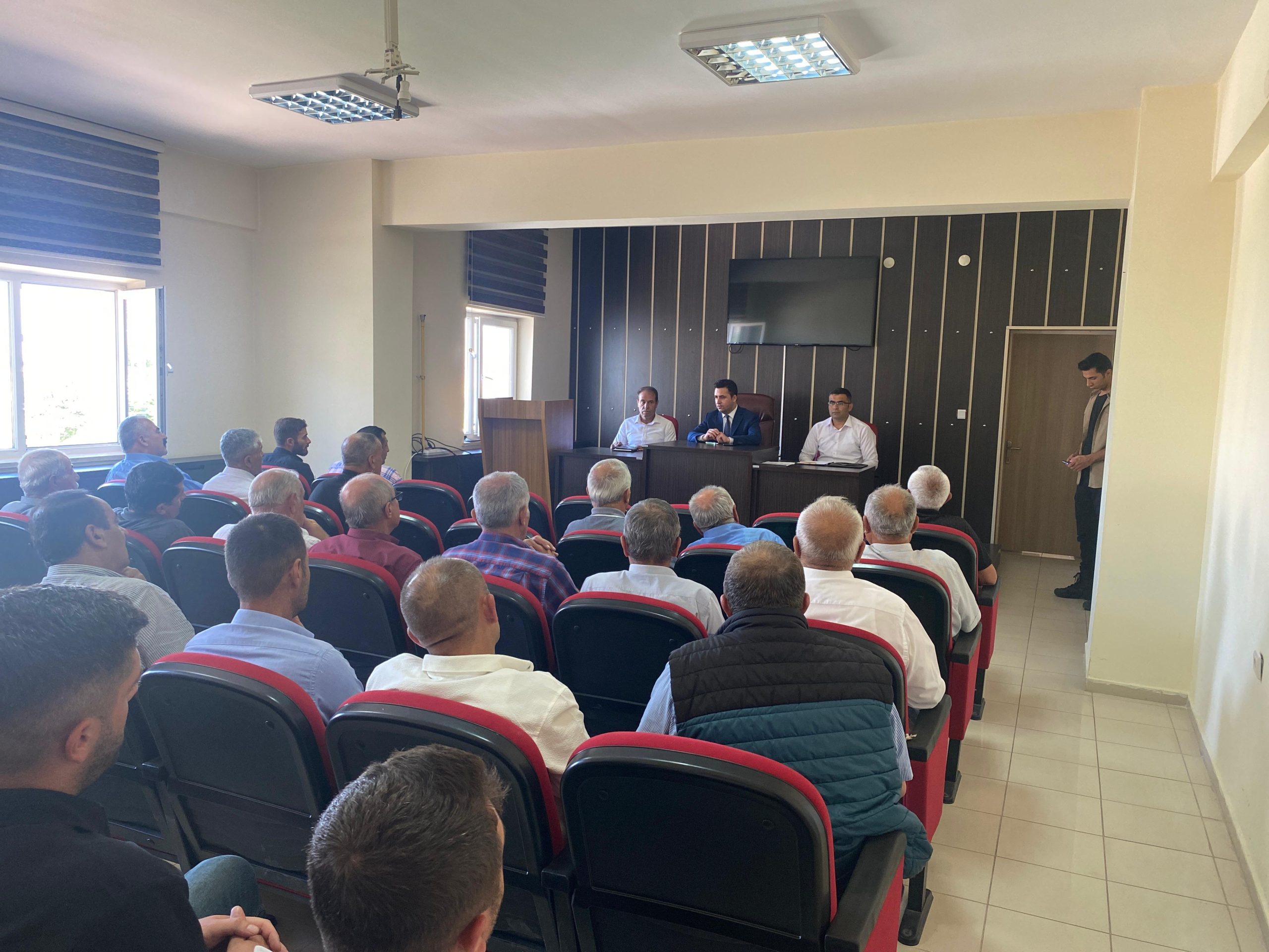 SİVAS (AA) – Sivas'ın Akıncılar ilçesinde muhtarlar toplantısı gerçekleştirildi. Suşehri