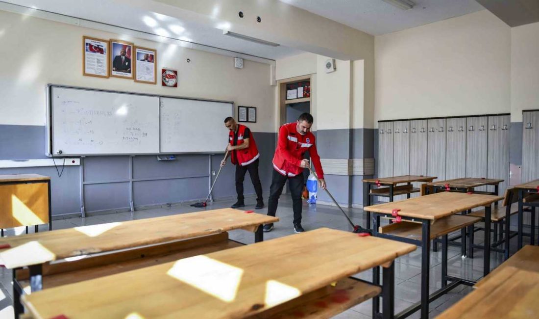 ANKARA (AA) – Ankara Büyükşehir Belediyesi, "Temiz Okul, Sağlıklı Gelecek