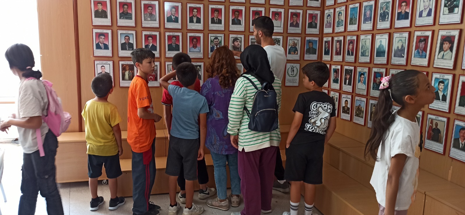 ANKARA (AA) – Ankara'nın Çubuk ilçesinde bir grup öğrenci, Çubuk