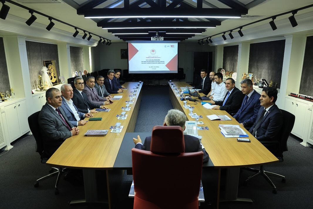 KAYSERİ (AA) – Kayseri Büyükşehir Belediye Başkanı Memduh Büyükkılıç, Devlet
