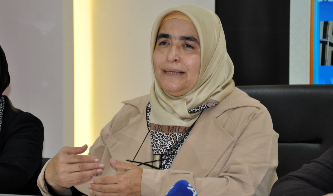 ESKİŞEHİR (AA) – 28 Şubat Gönüllüleri Platformu Başkanı Şerife Kaya,