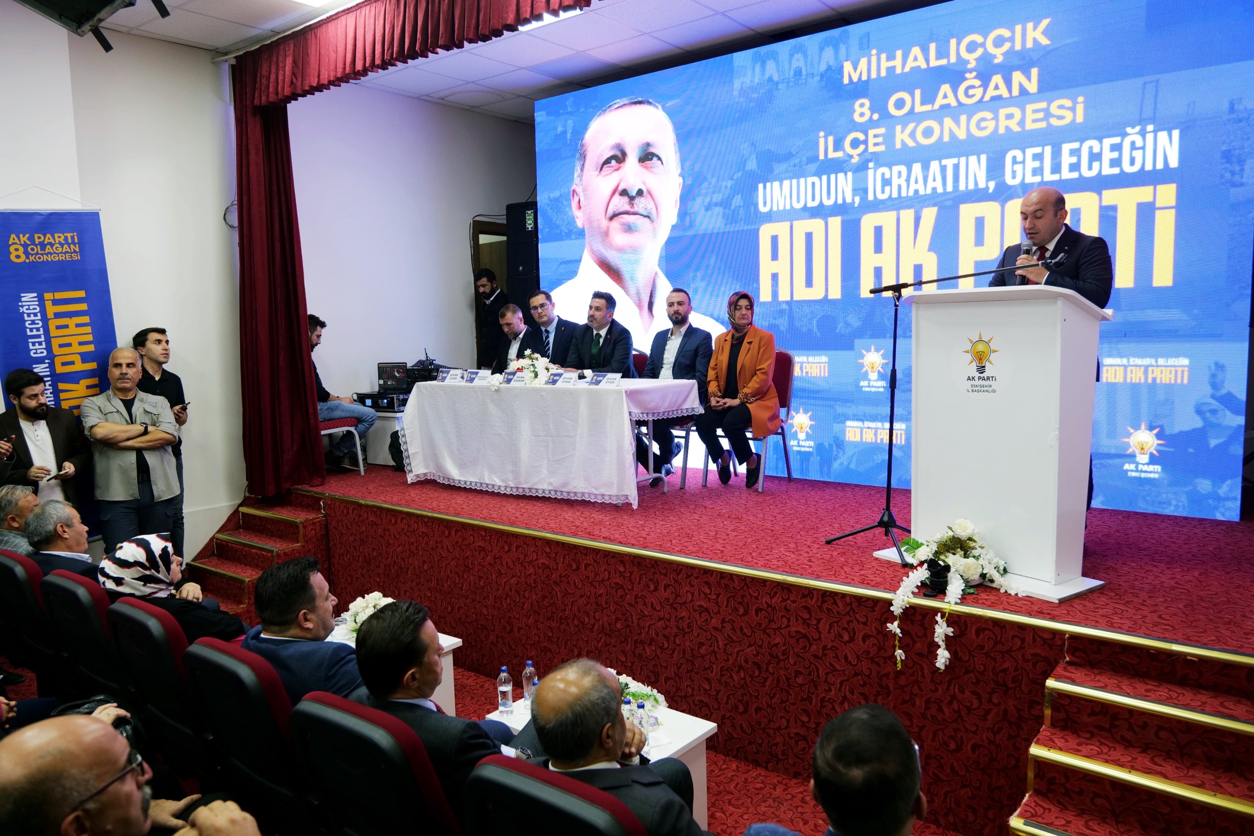 ESKİŞEHİR (AA) – Eskişehir'de AK Parti Mihalıççık 8. Olağan İlçe