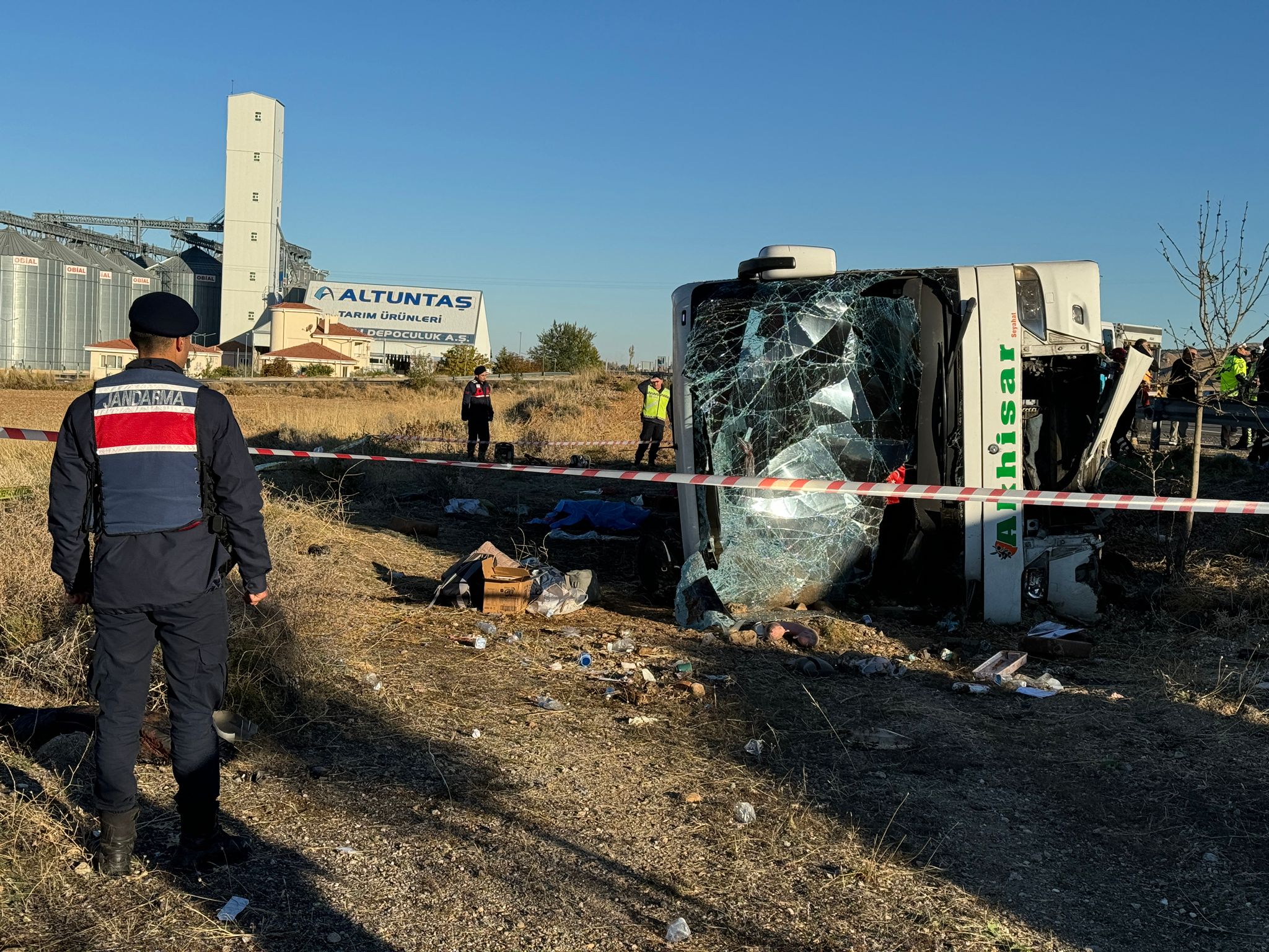 AKSARAY (AA) – Aksaray'da yolcu otobüsünün devrilmesi sonucu ilk belirlemelere