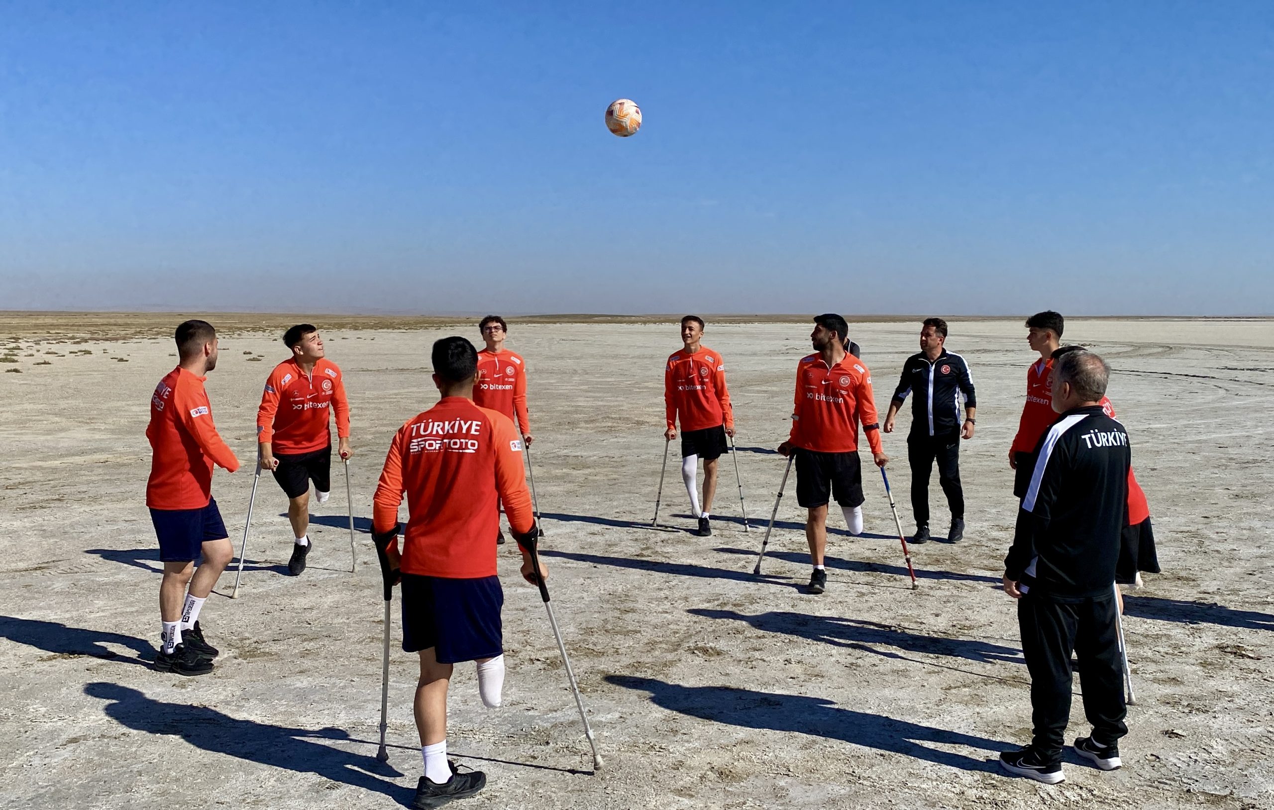 KIRŞEHİR (AA) – Ampute Milli Futbol Takımı, Seyfe Gölü Kuş