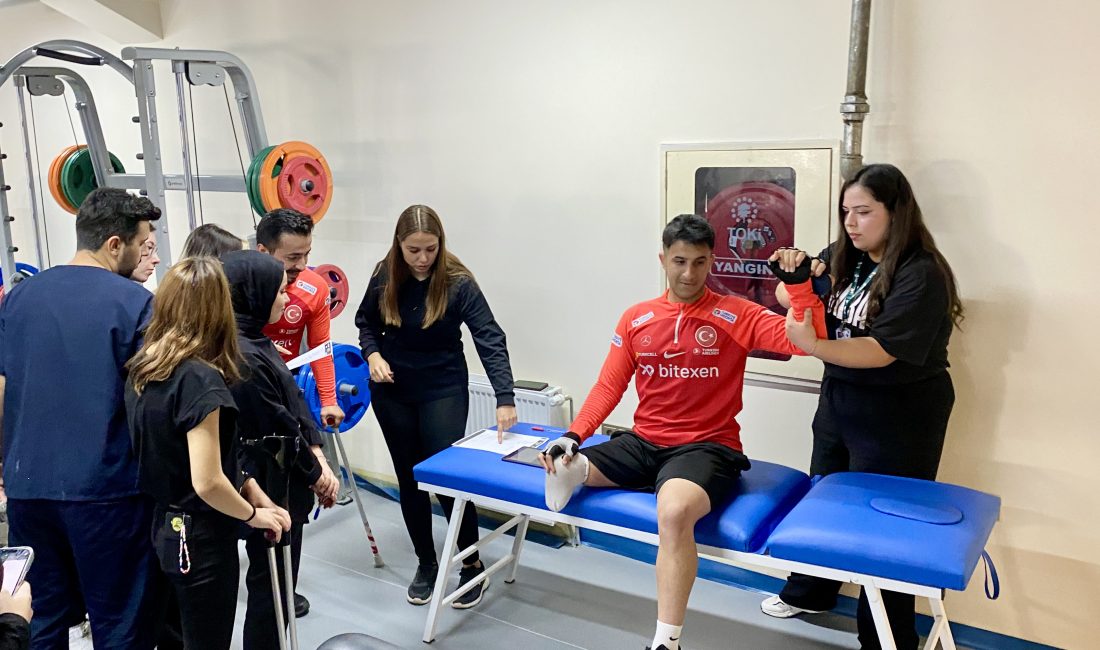 KIRŞEHİR (AA) – Ampute Milli Futbol Takımı oyuncuları, Kırşehir Ahi
