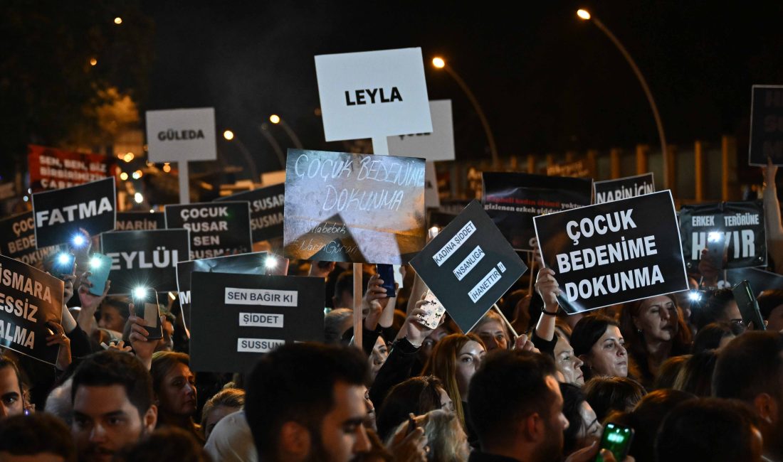 ANKARA (AA) – CHP Kadın Kolları Genel Başkanlığınca "11 Ekim